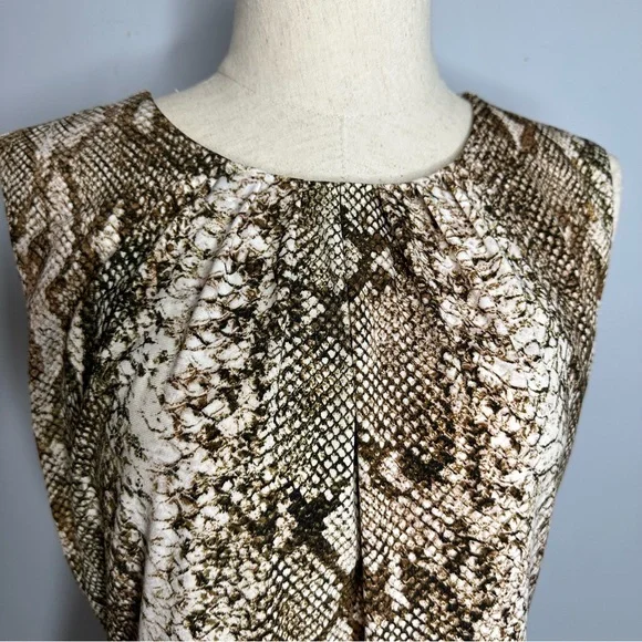 *CALVIN KLEIN* Pleated Sleeveless Blouse - Picture 4 of 11